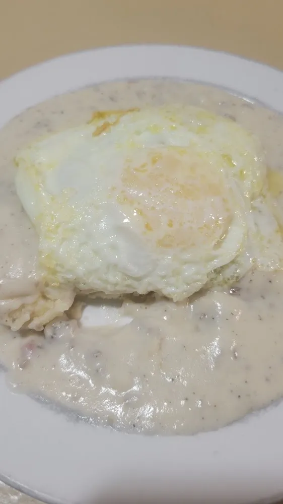 Biscuits and Gravy with 1 Egg on Top